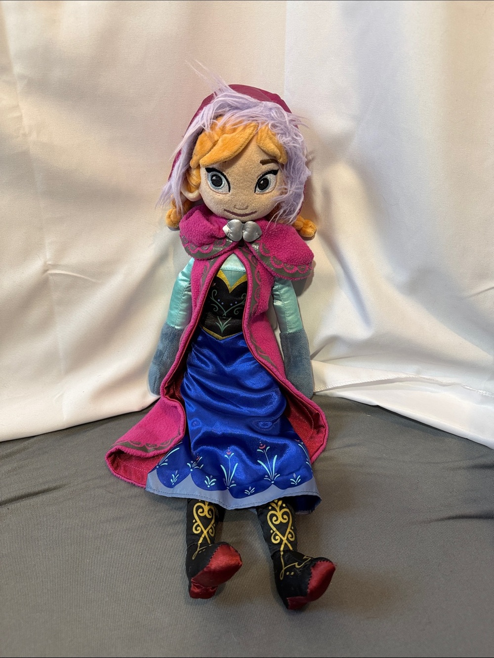 Disney On Ice - Anna Plush
